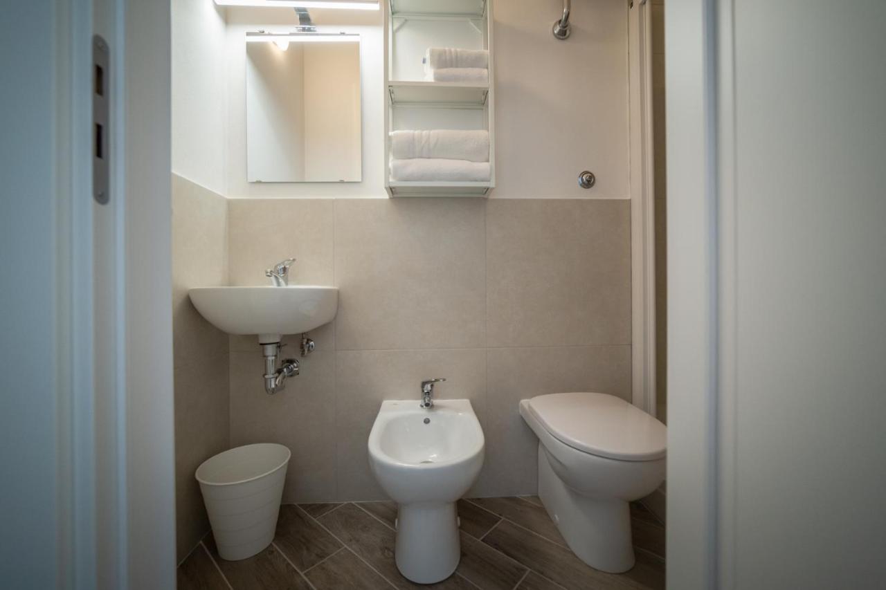 Saint Joseph Hotel Livorno Kültér fotó